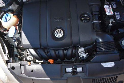 Used 2013 Volkswagen Beetle 2.5 image 15