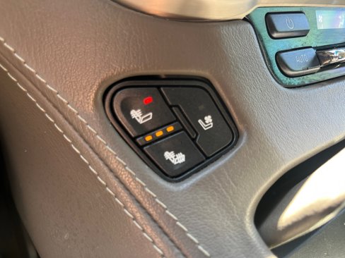 Used 2017 GMC Yukon Denali w/ Open Road Package image 21