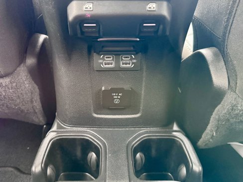 Used 2021 Jeep Wrangler Unlimited Sahara image 32