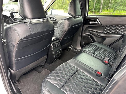 Used 2022 Mitsubishi Outlander SEL image 26