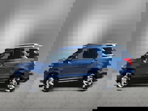 Used 2019 Ford Explorer XLT w/ Equipment Group 202A image 5