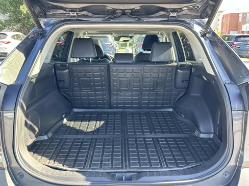 Used 2020 Toyota RAV4 Limited image 16