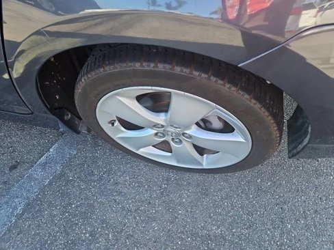 Used 2012 Toyota Prius Five image 26