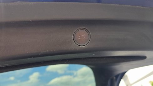Used 2022 Tesla Model Y Performance image 42