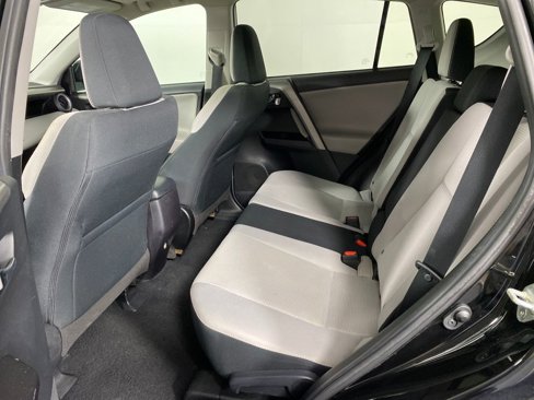 Used 2018 Toyota RAV4 XLE image 23