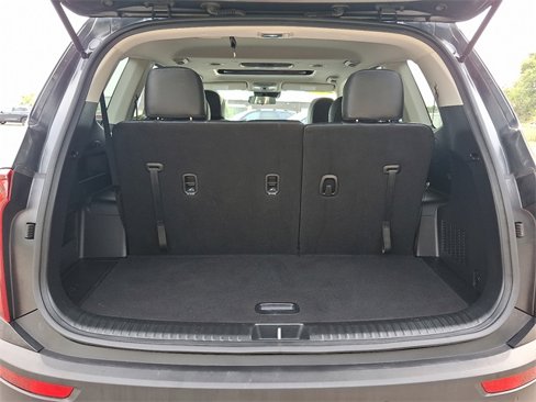 Used 2022 Kia Telluride S image 28
