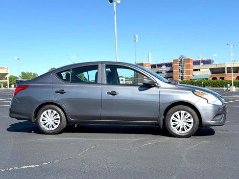 Used 2019 Nissan Versa S Plus image 4