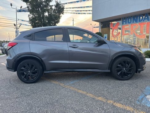Used 2022 Honda HR-V Sport image 3