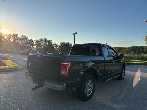 Used 2015 Ford F150 XLT w/ Equipment Group 302A Luxury image 5