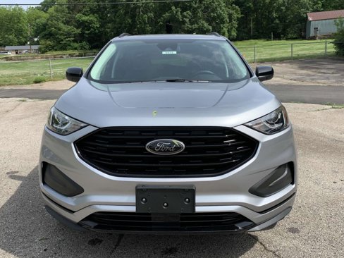 Used 2024 Ford Edge SE w/ Black Appearance Package image 7