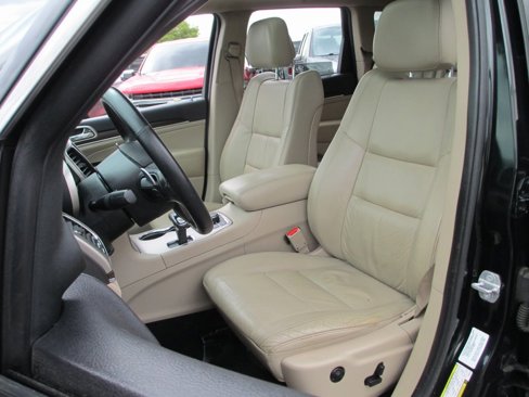 Used 2014 Jeep Grand Cherokee Limited image 16