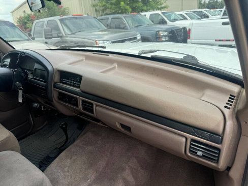 Used 1996 Ford F250 XLT image 9