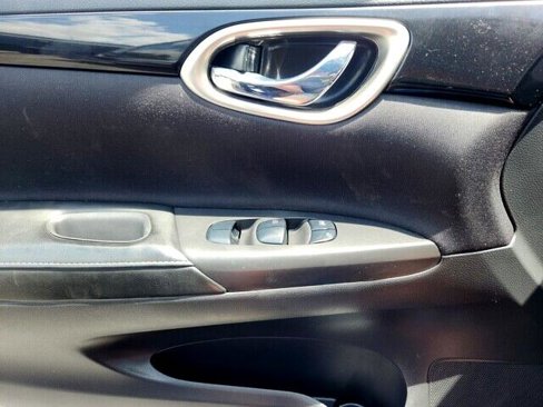 Used 2019 Nissan Sentra SV image 23