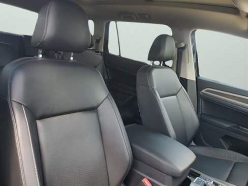 Used 2019 Volkswagen Atlas SEL R-Line image 15