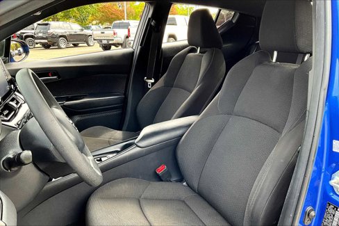 Used 2019 Toyota C-HR LE image 7