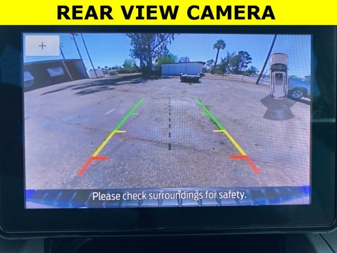 Used 2021 Ford Explorer XLT w/ Class III Trailer Tow Package image 9