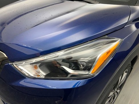 Used 2020 Nissan Kicks SR image 14