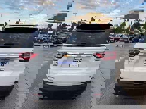 Certified 2019 Chevrolet Traverse LT image 5