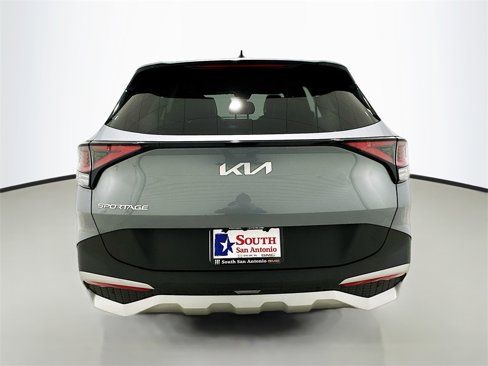 Used 2023 Kia Sportage EX image 6