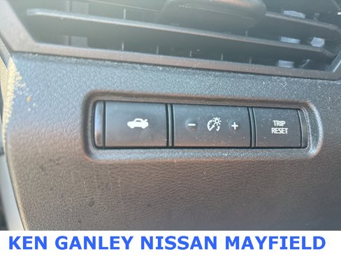 Used 2023 Nissan Altima 2.5 SV image 11