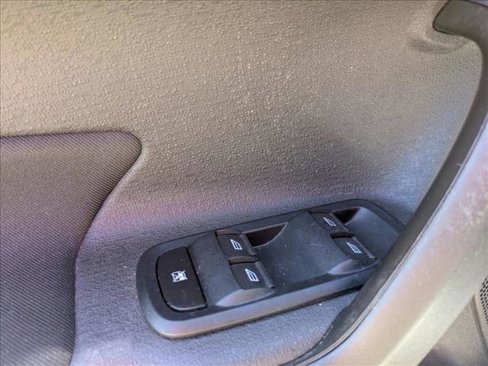 Used 2015 Ford Fiesta SE image 12