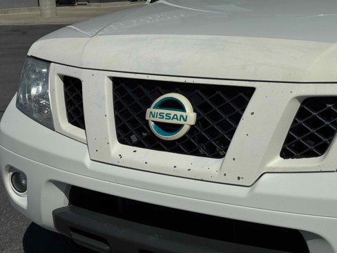 Used 2020 Nissan Frontier PRO-4X w/ Pro-4x Utility Package image 13