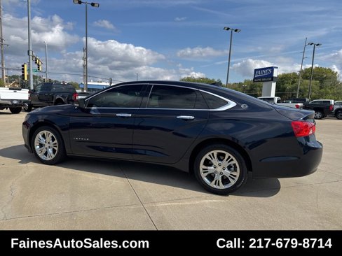 Used 2015 Chevrolet Impala LT w/ Convenience Package image 11