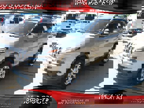 Used 2018 Jeep Cherokee Latitude w/ Safety Group image 23
