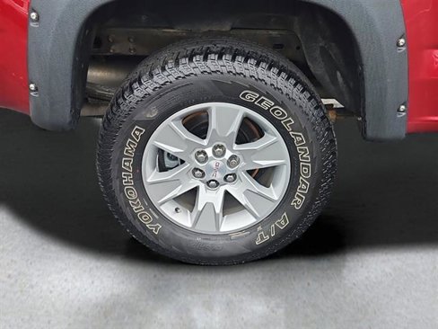 Used 2017 GMC Canyon SLE image 22