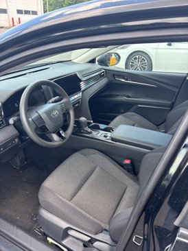 Used 2025 Toyota Camry LE image 8