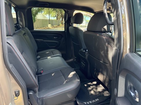Used 2021 Nissan Titan PRO-4X image 12