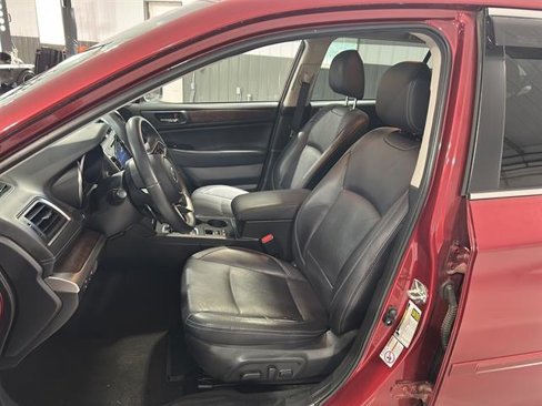 Used 2018 Subaru Outback 2.5i Limited image 11