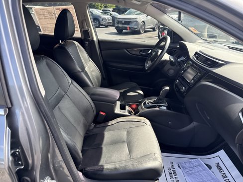 Used 2018 Nissan Rogue Sport SL image 15