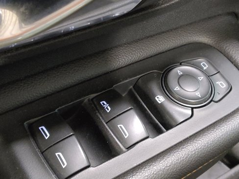 Used 2020 GMC Terrain SLE image 27