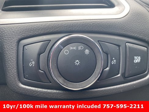 Used 2023 Ford Edge SEL image 16