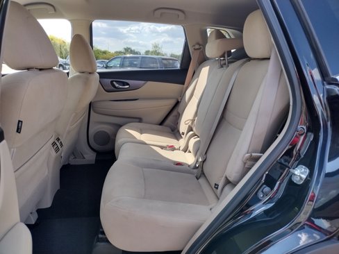 Used 2016 Nissan Rogue S w/ Appearance Package image 7