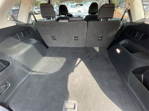 Used 2018 Ford Edge SE image 30