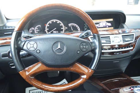 Used 2010 Mercedes-Benz S 550 4MATIC image 32