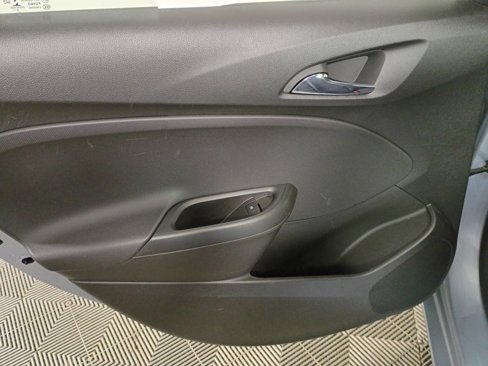 Used 2017 Chevrolet Cruze LS image 32