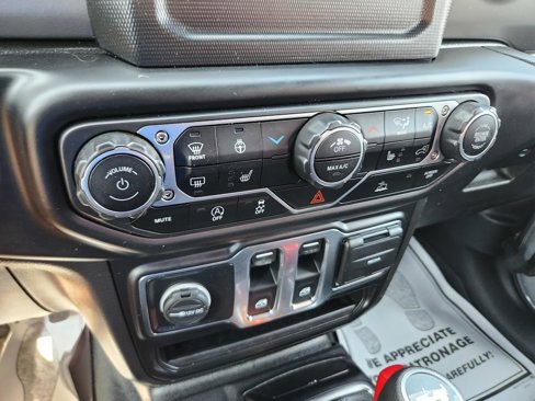 Used 2022 Jeep Wrangler Willys image 11