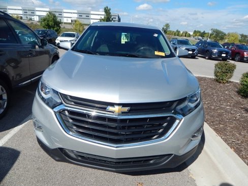 Used 2019 Chevrolet Equinox LT image 2
