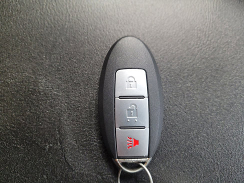 Used 2016 Nissan Pathfinder SL w/ SL Tech Package image 32