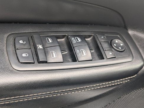 Used 2014 Jeep Grand Cherokee Limited image 12