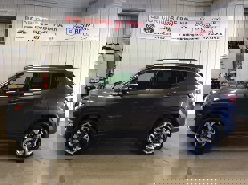 Used 2019 Jeep Compass Limited w/ Safety & Security Group image 2