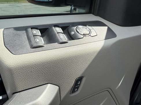 Used 2017 Ford F250 XLT w/ XLT Value Package image 19