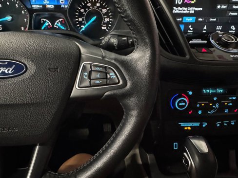 Used 2019 Ford Escape Titanium image 24