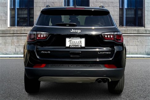 Used 2022 Jeep Compass Limited image 4