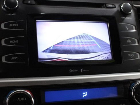 Used 2015 Toyota Highlander Plus image 12