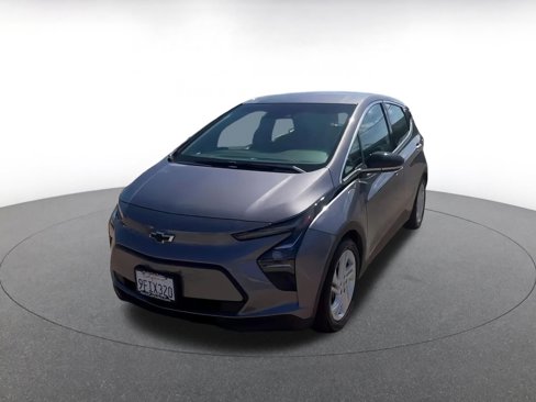 Used 2023 Chevrolet Bolt LT w/ Driver Confidence Package image 7