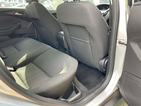 Used 2015 Ford Focus SE image 58